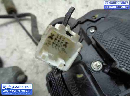 Замок боковой двери на Lexus LS IV (XF40)