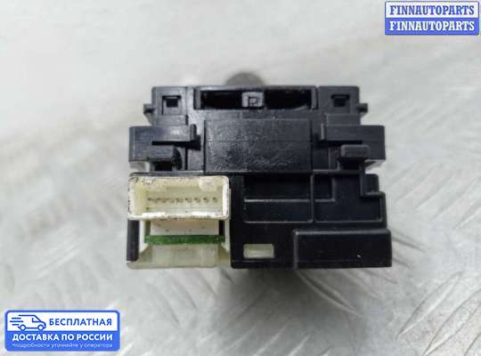 Подрулевой переключатель на Nissan Pathfinder II (R50)