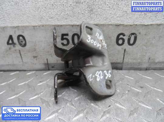 Петля двери на Chrysler 300M