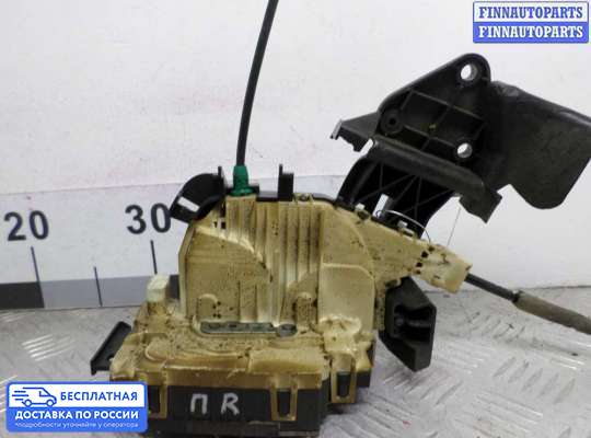 Замок боковой двери на Mercedes-Benz C (W204)