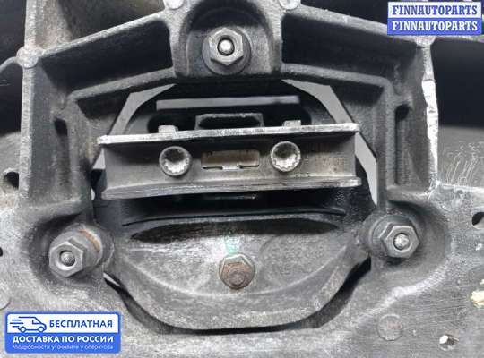 Подушка КПП на Audi Q5 (8R)