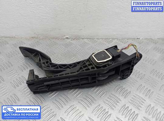 Педальный узел (педаль) на Mercedes-Benz ML (W164)