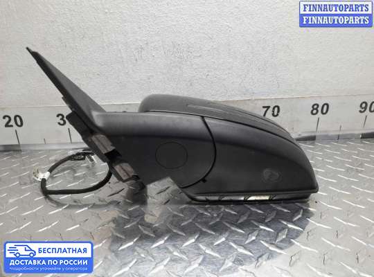 Зеркало боковое на Mercedes-Benz C (W204)