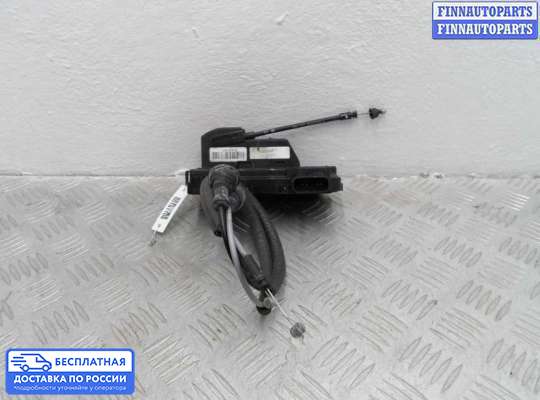 Замок боковой двери на Hyundai Santa Fe II (CM)