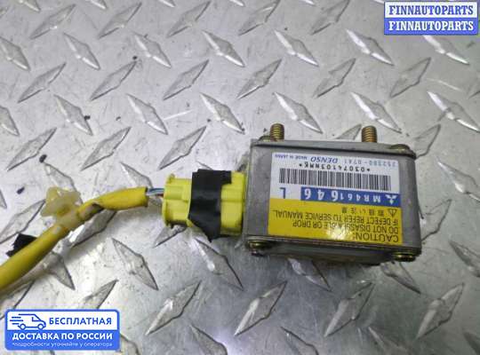 Датчик удара (Airbag) на Mitsubishi Pajero III