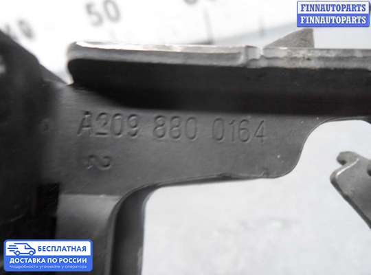 Замок капота на Mercedes-Benz ML (W164)