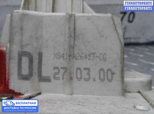 Замок боковой двери на Ford Focus I