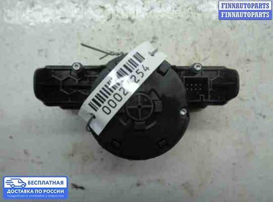 Переключатель света на Mercedes-Benz C (W204)