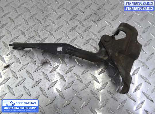 Петля капота на Mazda CX-7