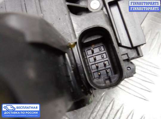 Замок боковой двери на Mercedes-Benz ML / GLE (W166)