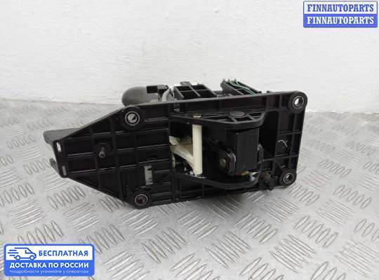 Селектор АКПП на Infiniti QX56 (JA60)