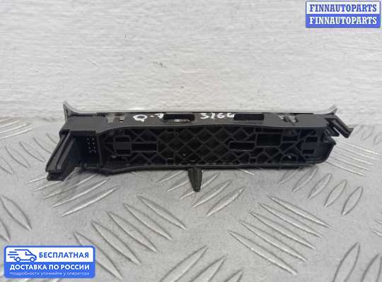 Консоль салона на Audi Q7 (4L)