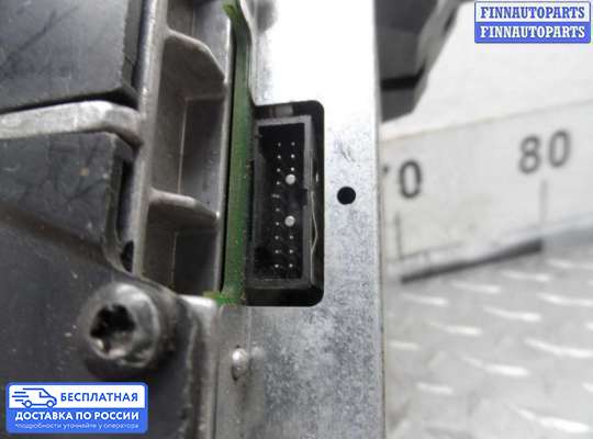 Дисплей бортового компьютера на Nissan Primastar