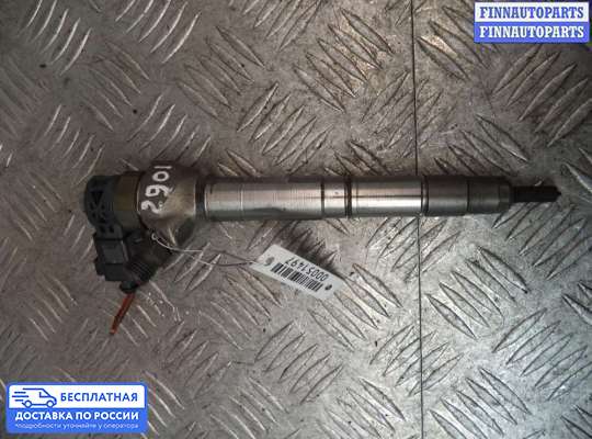 Форсунка топливная на Volkswagen Golf VII (5G)