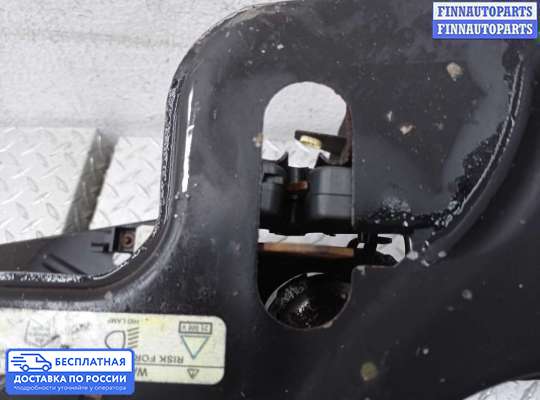 Замок капота на Volvo XC90