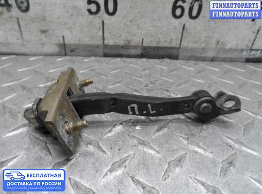 Ограничитель двери на Toyota Camry XV30