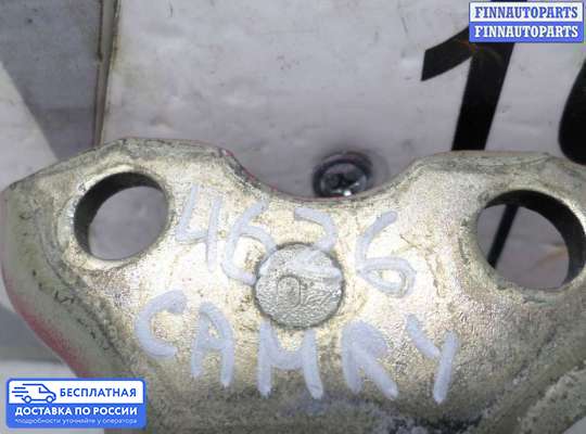 Петля двери на Toyota Camry XV50
