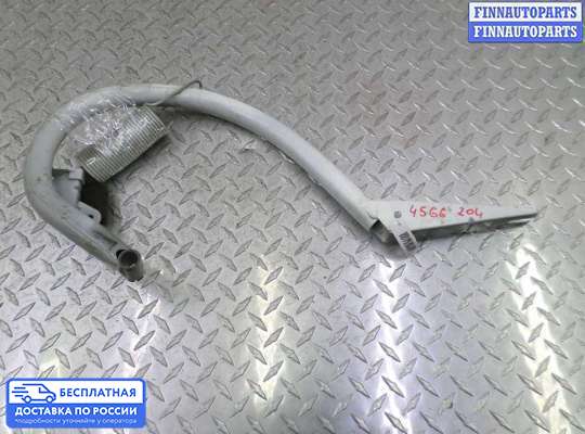 Петля крышки багажника на Mercedes-Benz C (W204)