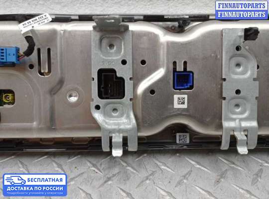 Щиток приборов на Mercedes-Benz S (W222)