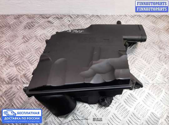 Корпус воздушного фильтра на Mercedes-Benz E (W211)
