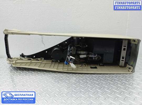 Подлокотник на Infiniti Q50 (V37)