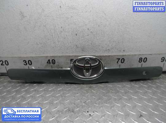 Планка подсветки номера на Toyota Camry XV40