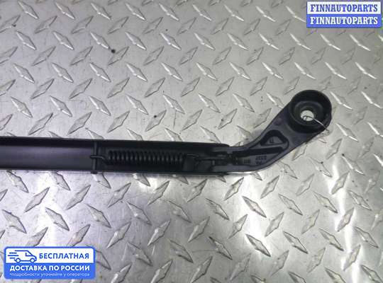 Поводок дворника на Toyota Camry XV50