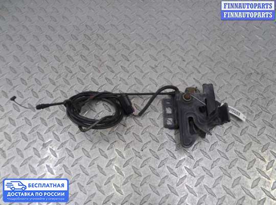 Замок капота на Chevrolet Tahoe (GMT900)