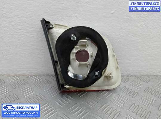 Фонарь крышки багажника на Volkswagen Jetta V (1K)
