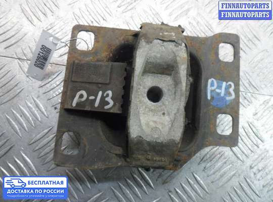 Кронштейн КПП на Ford Focus I