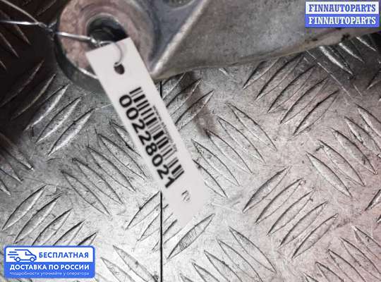 Кронштейн ДВС (лапа) на Audi A6 (C7)
