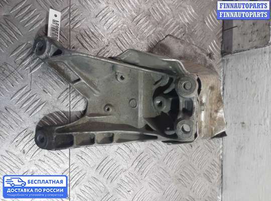 Кронштейн ДВС (лапа) на Audi A6 (C7)