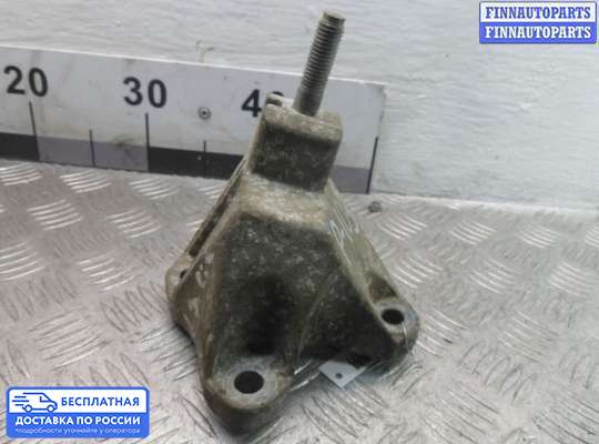 Кронштейн КПП на Ford Focus I