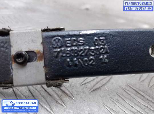 Петля крышки багажника на Volkswagen Touareg I (7L)