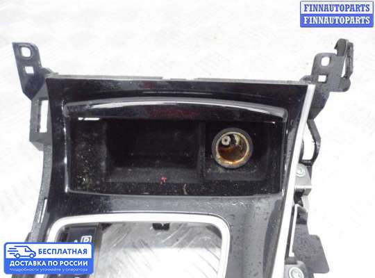 Консоль салона на Infiniti Q50 (V37)