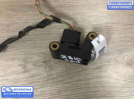 Датчик удара (Airbag) на BMW 5 (E60/E61)