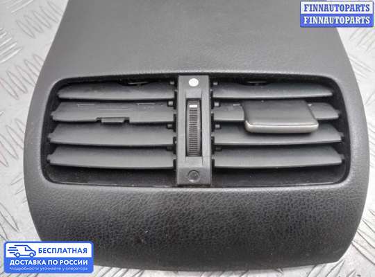 Дефлектор обдува салона на Honda Crosstour