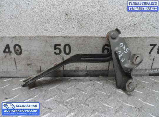 Петля капота на Mazda MPV II LW
