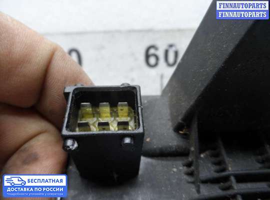 Замок боковой двери на Opel Vectra B