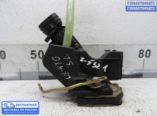 Замок боковой двери на Toyota Land Cruiser 100