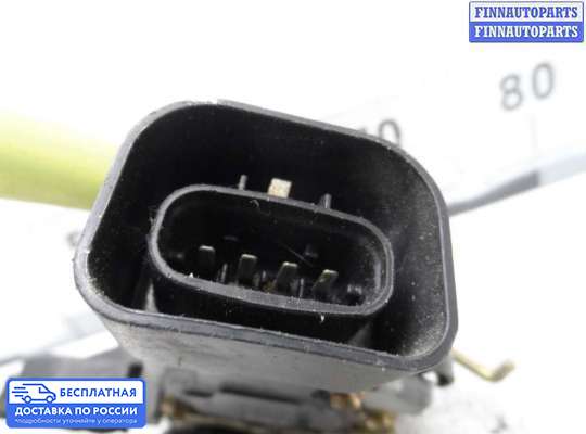 Замок боковой двери на Toyota Land Cruiser 100