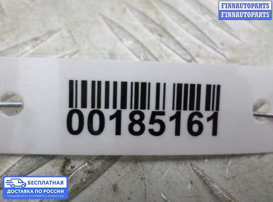 Петля крышки багажника на Ford Focus I
