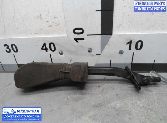 Ограничитель двери на Audi A6 (C7)