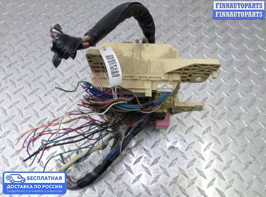 Блок предохранителей на Toyota Sienna II
