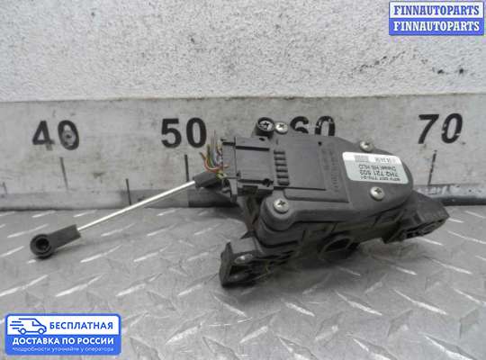 Педальный узел (педаль) на Volkswagen Transporter T5