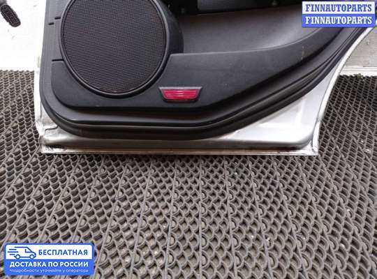 Замок боковой двери на Mercedes-Benz C (W204)