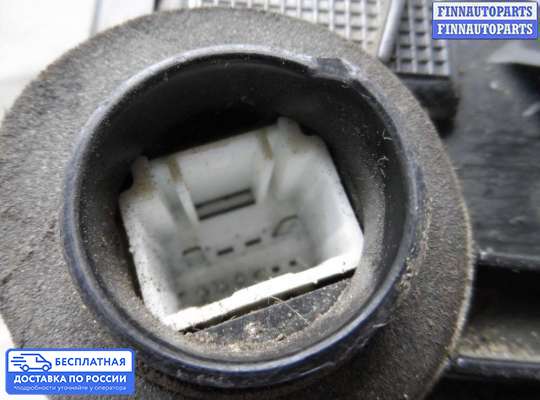 Замок боковой двери на Toyota Camry XV40