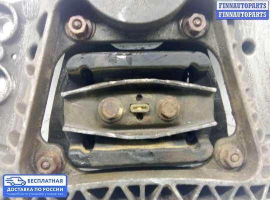 Подушка КПП на Audi A6 (C6)