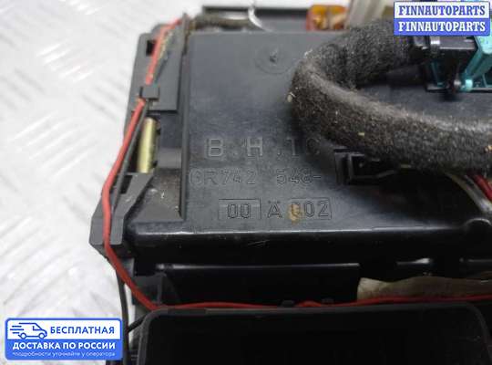 Блок управления печкой на Audi A8 (D3, 4E)