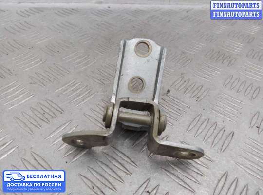 Петля двери на Toyota Camry XV40